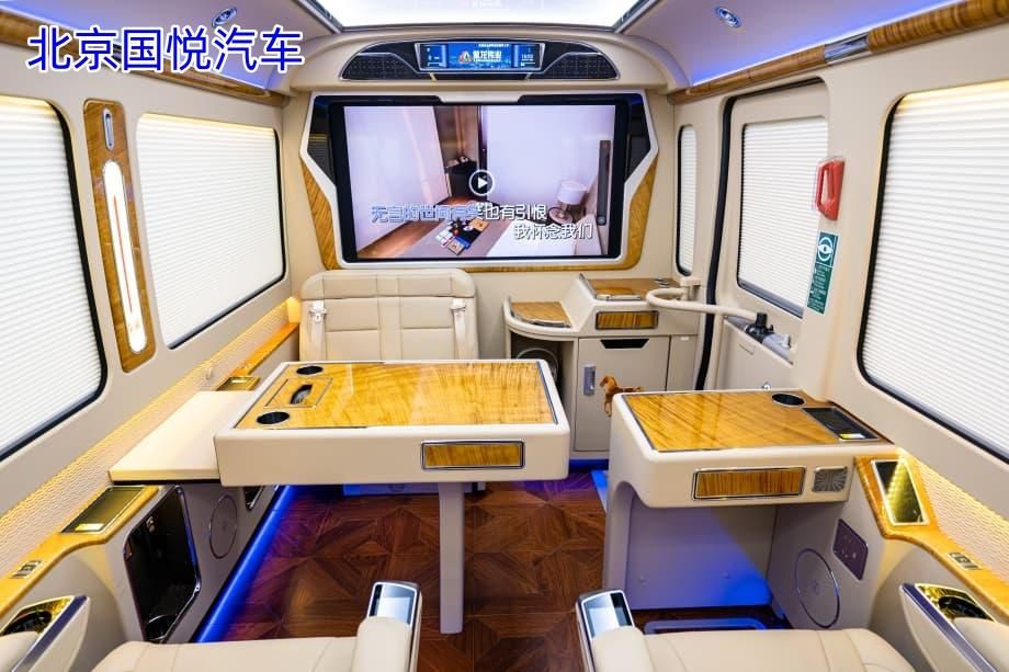 红旗国悦7座带床带卫生间现车直降十万！再送五年超长质保！