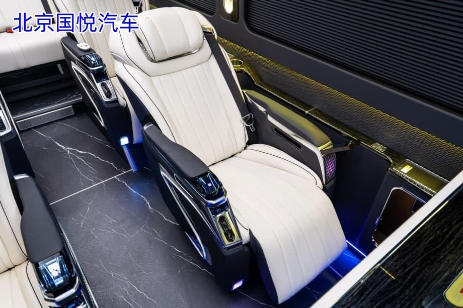 上海红旗国悦12座多少钱大型商务车落地价优惠政策厂家地址