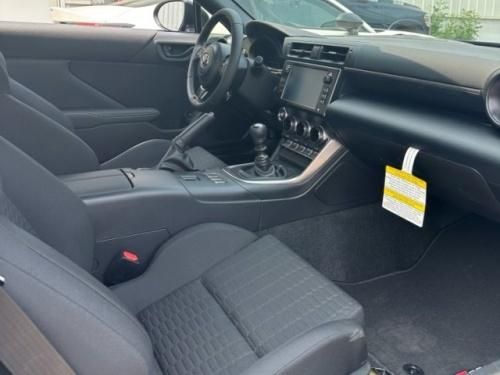 新款丰田GR86手动挡配置升级 落地价格多少钱 分期首付仅需7万