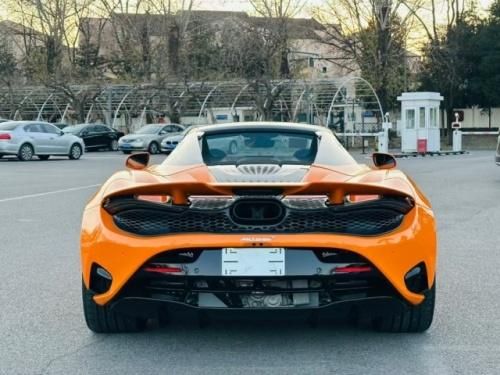 迈凯伦750S Spider硬顶敞篷4.0T现车价格400多万 橙色配置拉满