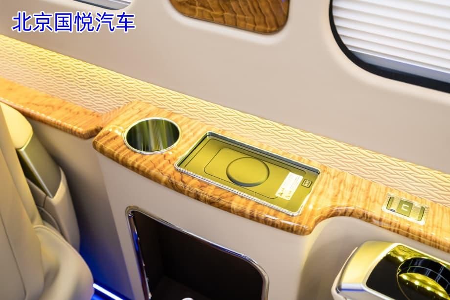 红旗国悦9座尽展东方雅致内饰可定制厂家电话报价
