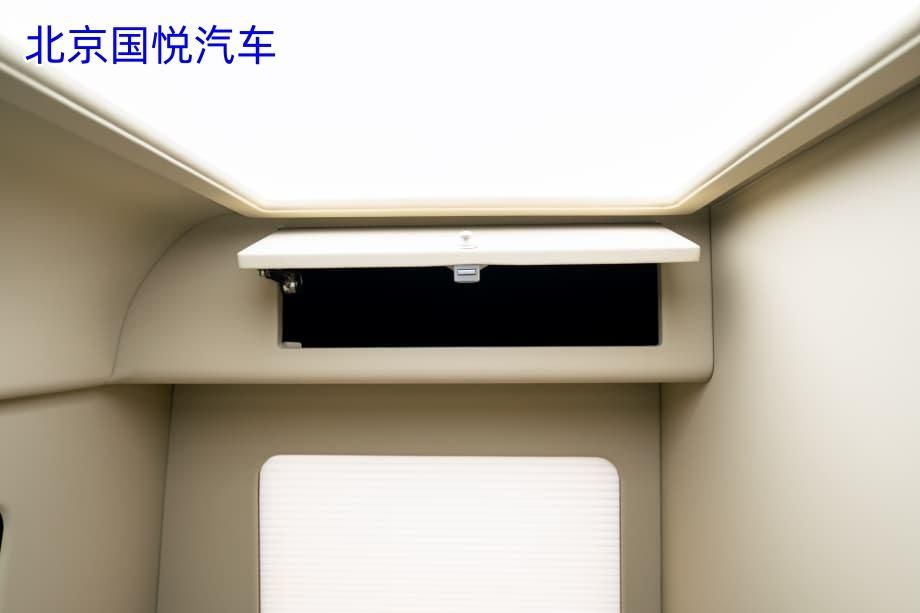 智能科技配置的红旗国悦7座带床带卫生间北京落地价地址