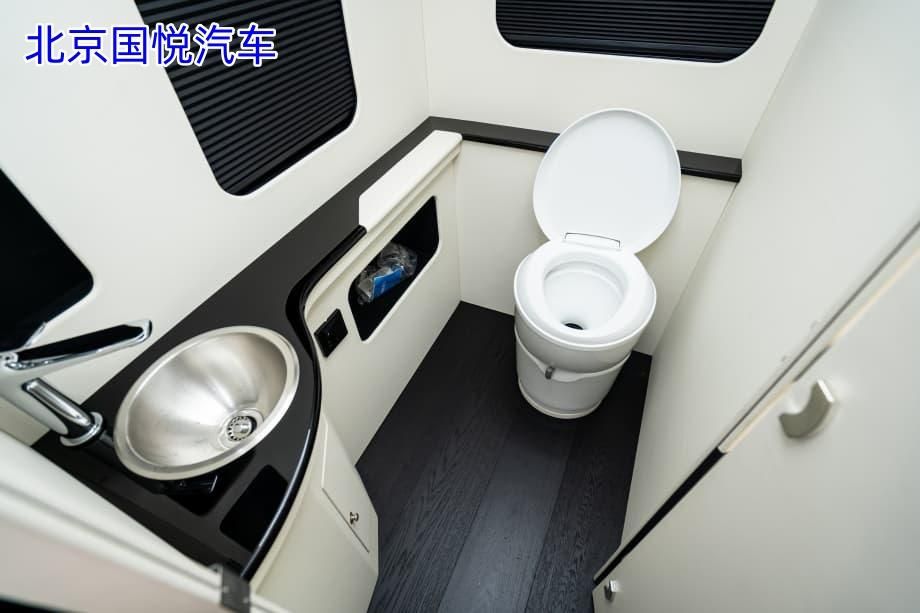 红旗国悦7座家庭出游的温馨移动城堡辽阳现车报价多少