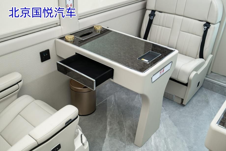 红旗国悦13座吉林优惠官网报价总部电话18500485555