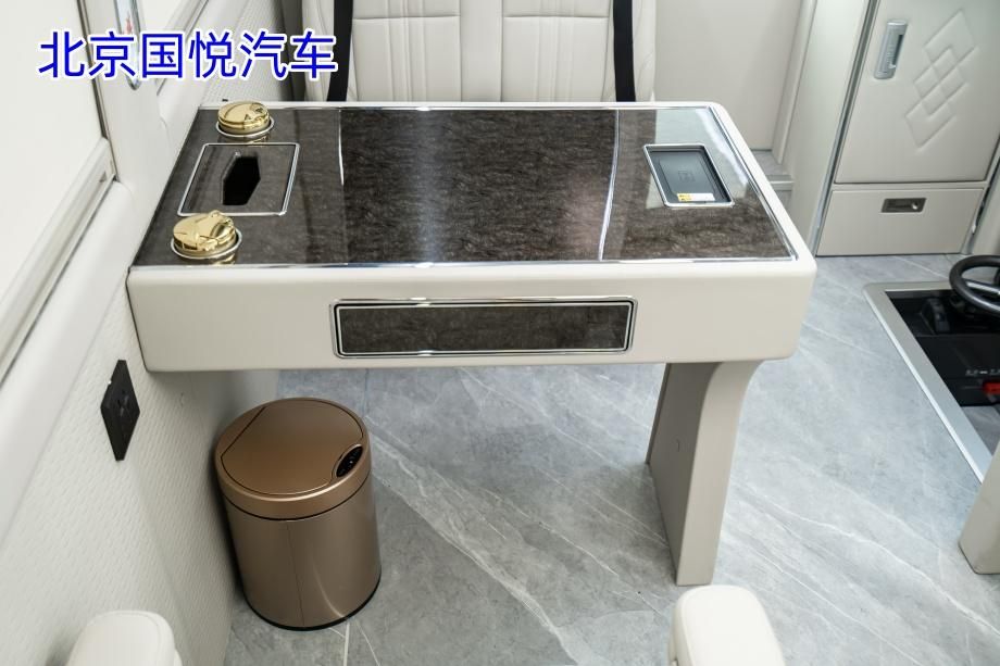 红旗国悦13座吉林优惠官网报价总部电话18500485555