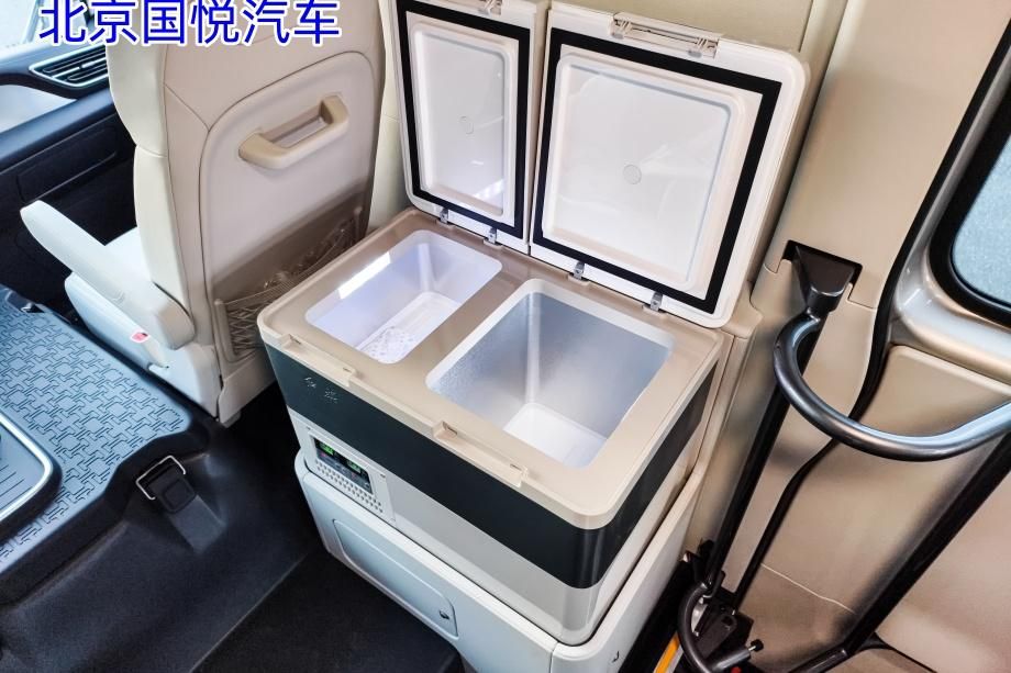 河北衡水红旗国悦17座旗舰版现车落地价格联系电话