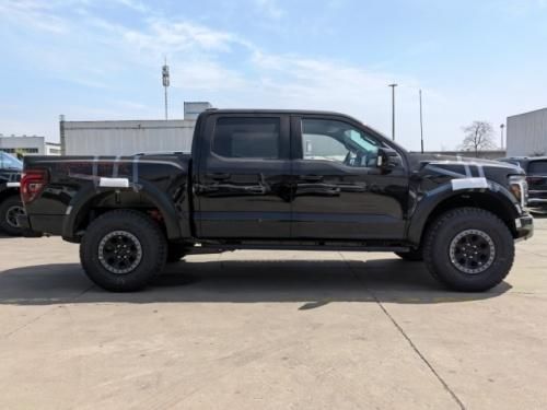 2025款福特猛禽F150 3.5T 37包落地报价直降10万 分期金融0压力