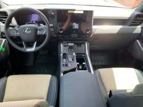 2025款雷克萨斯GX550 3.4T顶配现车直降8万 分期落地价106万