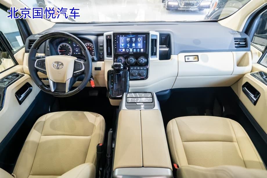 赤峰市丰田海狮6座以独特配置重塑商务出行新体验现车政策