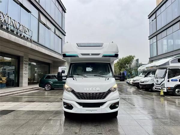 戴德云游四海領(lǐng)途雙拓展房車：探索旅居生活新境界
