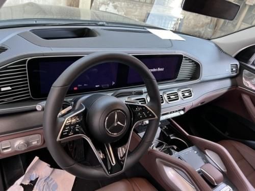 奔驰GLS350d柴油SUV现车价格 3.0T排量7座顶配报价含购置税明细