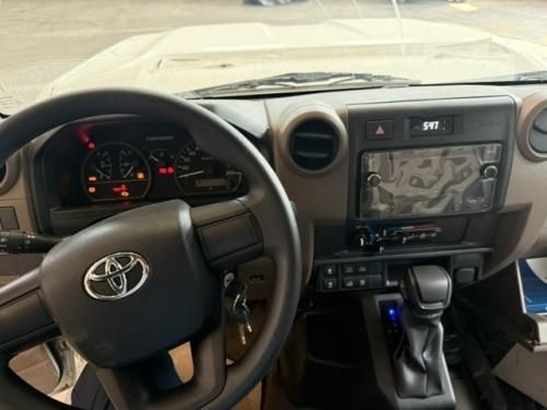 2025款酷路泽LC78 4.0自动汽油现车价格 双油箱+涉水喉配置拉满