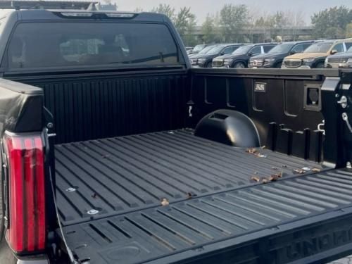 丰田坦途TRD Pro顶配混动价格 BBS轮毂+Fox减震 分期首付15万开走