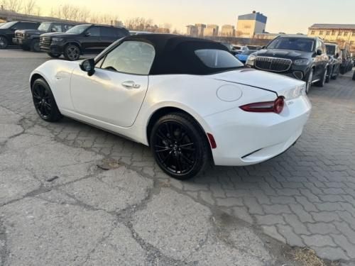 2025款马自达MX-5手动软顶敞篷2.0L现车价格 配置升级可金融分期