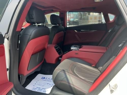 玛莎拉蒂总裁Q4行政版 红内+碳纤维落地价格 分期首付多少钱