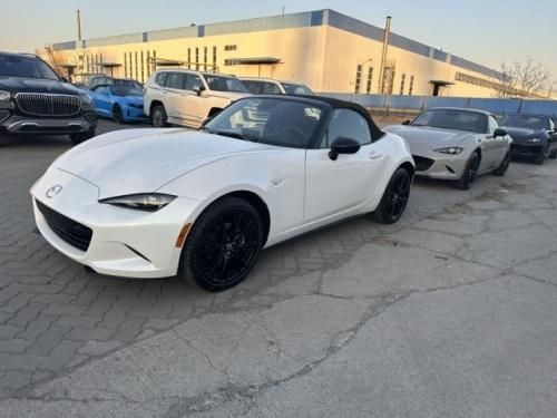 2025款马自达MX-5手动软顶敞篷2.0L现车价格 配置升级可金融分期