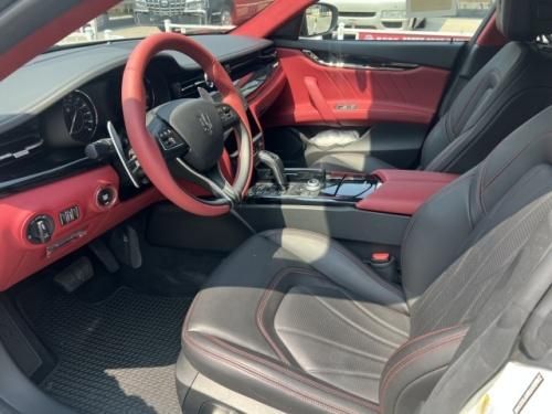 玛莎拉蒂总裁Q4行政版 红内+碳纤维落地价格 分期首付多少钱