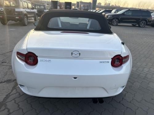 2025款马自达MX-5手动软顶敞篷2.0L现车价格 配置升级可金融分期