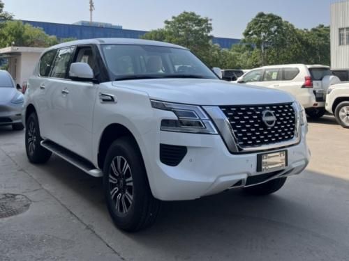 途乐4.0 XE中东版现车价格48万 7速自动+双差速锁 颜色可选‌