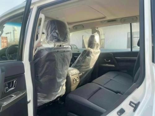 2025款三菱帕杰罗V93 3.0L V6超选四驱现车价格2X万起可全国分期