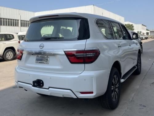 途乐4.0 XE中东版现车价格48万 7速自动+双差速锁 颜色可选‌