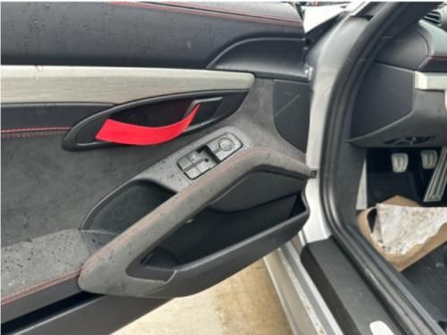 保时捷718 GT4手动4.0L价格 银黑配色+赛道套件 全国分期首付20%