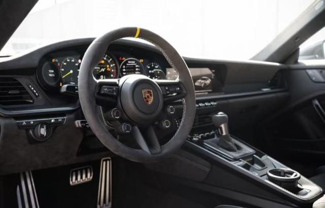 保时捷911 GT3 RS 4.0配置解析 赛道基因+豪华内饰落地价多少钱