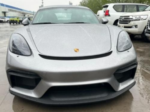 保时捷718 GT4手动4.0L价格 银黑配色+赛道套件 全国分期首付20%
