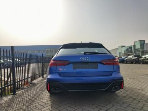 奥迪RS6 4.0T顶配 限量色全款价格直降5万 分期首付20%享3年低息