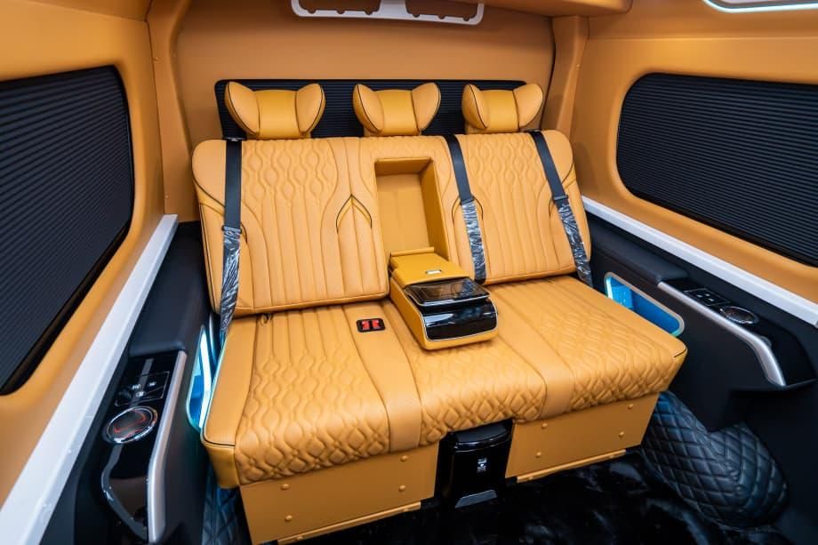 台州市商务出行选丰田海狮7座把高级感和实用性焊死了配置详情