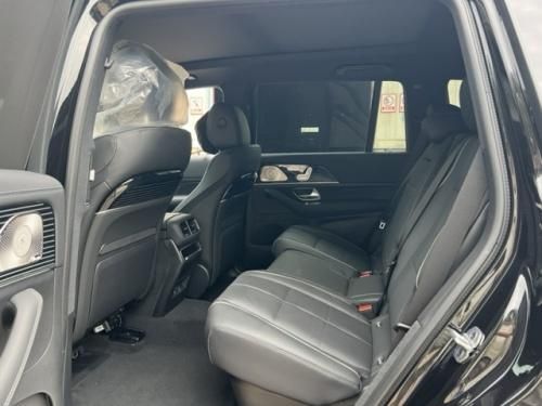 2025款奔驰GLS580价格多少钱 4.0T V8动力+巅峰包现车金融方案