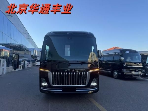 2026款红旗国悦7座房车特惠68万起 7.3米车身+星空顶设计