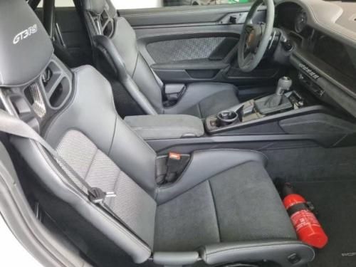 2025款保时捷911 GT3 RS多少钱 赛道猛兽 4.0L自吸引擎 3.2秒破百