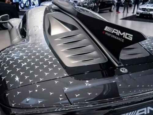 2025款奔驰AMG One星辉版现车到港 1.6T混动1049马力落地价多少钱