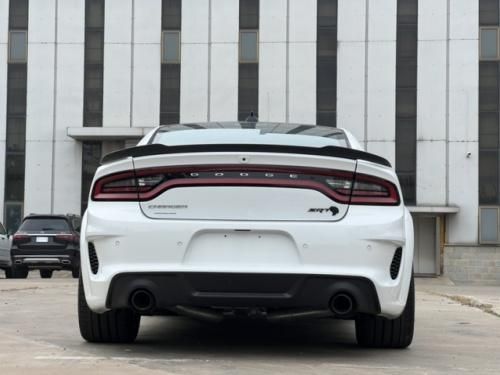 战马地狱猫宽体越狱6.2T机械增压 配置拉满 首付价格15万即刻拥有