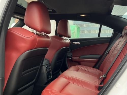 战马地狱猫宽体越狱6.2T机械增压 配置拉满 首付价格15万即刻拥有