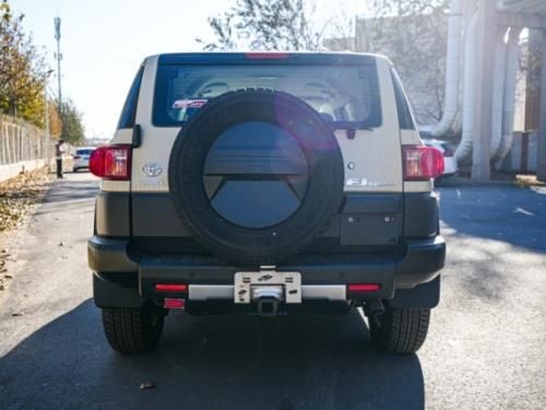 丰田FJ酷路泽4.0八气FINAL终结版价格  首付8万 首付20%5年超长贷