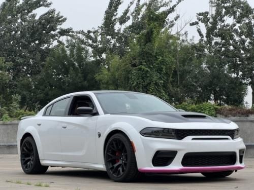 战马地狱猫宽体越狱6.2T机械增压 配置拉满 首付价格15万即刻拥有