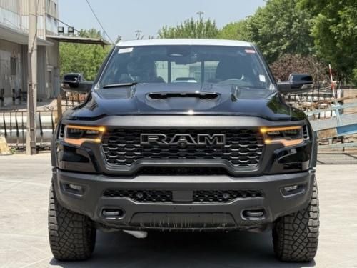 2025款道奇犀牛RHO 3.0T多少钱 首付20万开回家‌ 分期零压力‌