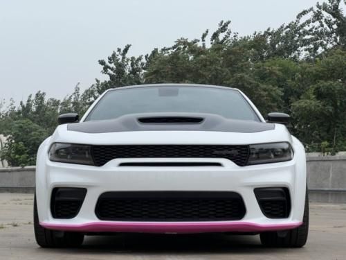 战马地狱猫宽体越狱6.2T机械增压 配置拉满 首付价格15万即刻拥有