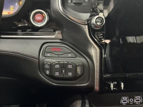 2025款道奇犀牛RHO 3.0T多少钱 首付20万开回家‌ 分期零压力‌