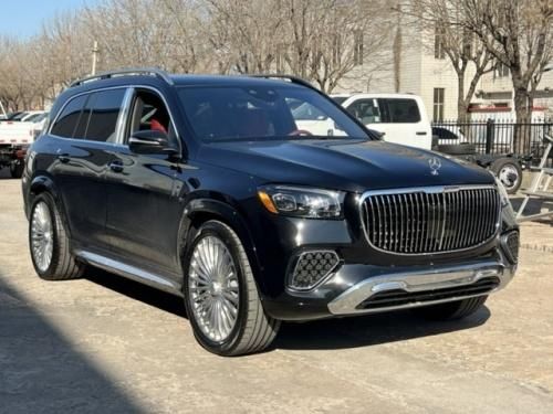 2025款迈巴赫GLS600红内饰4.0T落地价格 后排行政座椅+魔毯悬架