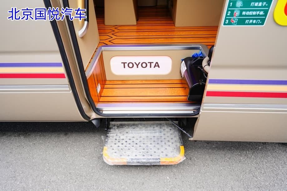 丰田考斯特专卖店优惠 丰田考斯特16座指导价