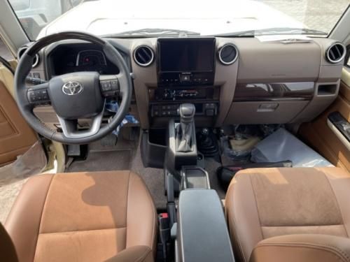 2025款丰田酷路泽LC76 2.8T柴油自动挡 四驱越野价格 分期零压力