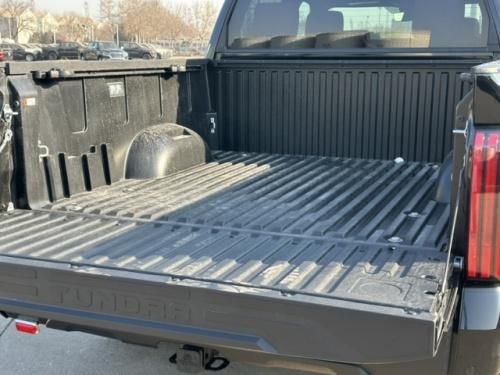 2025款丰田坦途3.4T混动 LTD TRD Pro落地价格多少钱 限量红内饰