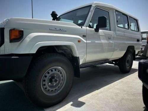 25款酷路泽LC78全系配置解析价格多少钱 柴油手动挡终极玩家座驾