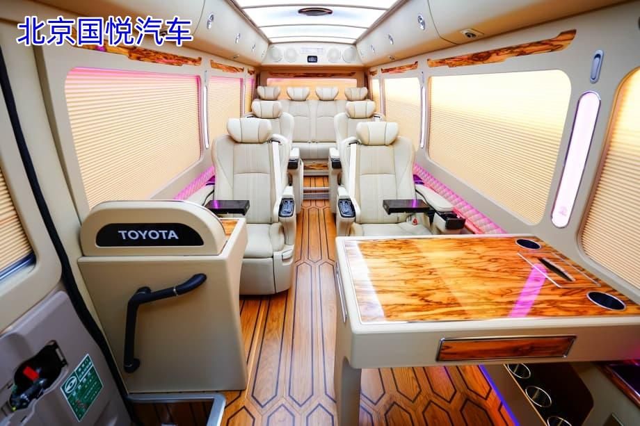 丰田考斯特12座多少钱 丰田考斯特豪华版报价电话