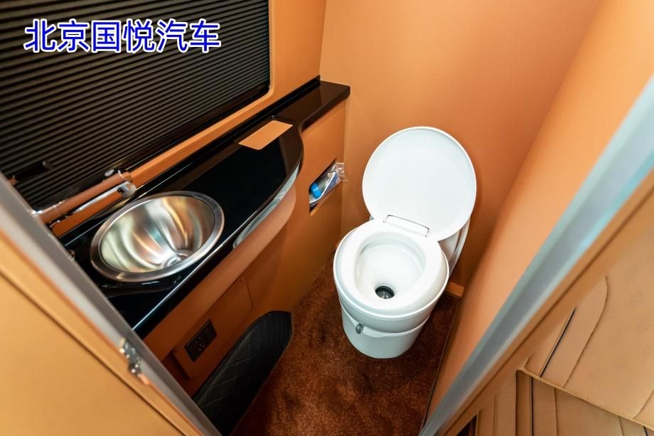 奔驰斯宾特6座带卫生间官方报价  6座斯宾特落地价