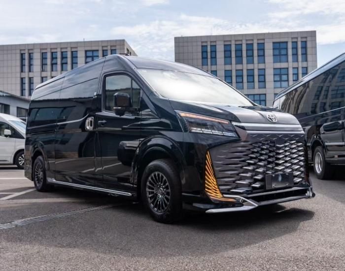 2026款海狮9座商务车金色现车45万起