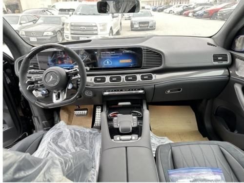 2025款奔驰GLS63 4.0T V8爆发612马力 落地价格 分期首付80万